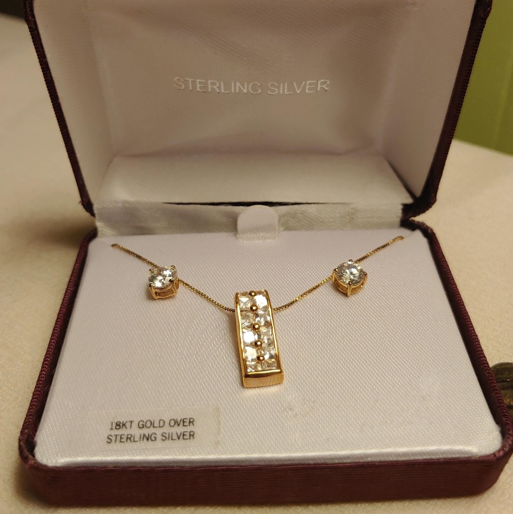 Necklace and earrings set 18k over sterling